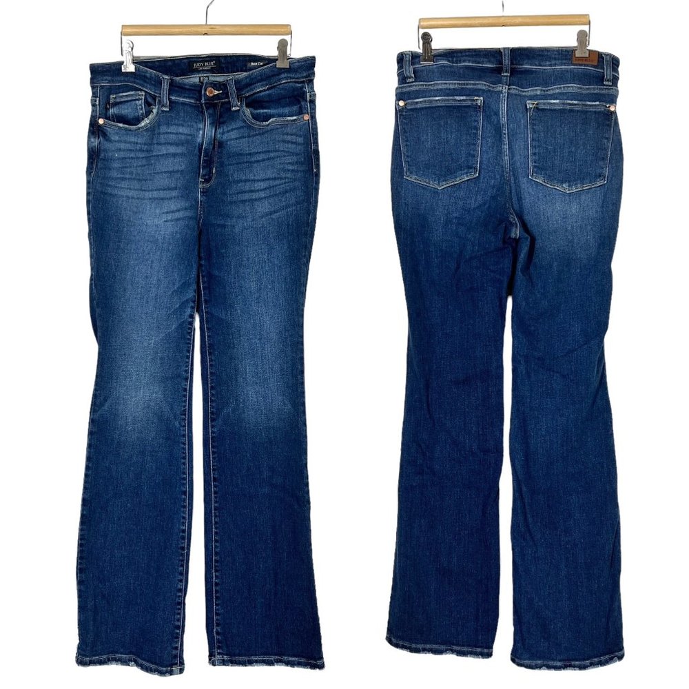 Judy Blue Boot Cut Distressed Jeans 30